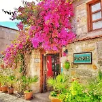 Parmis Boutique House 3* Çeşme