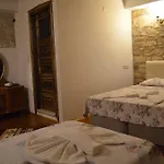 Parmis Boutique House Çeşme