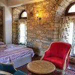 Parmis Boutique House Πανσιόν 3*