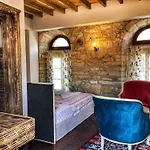Parmis Boutique House Πανσιόν