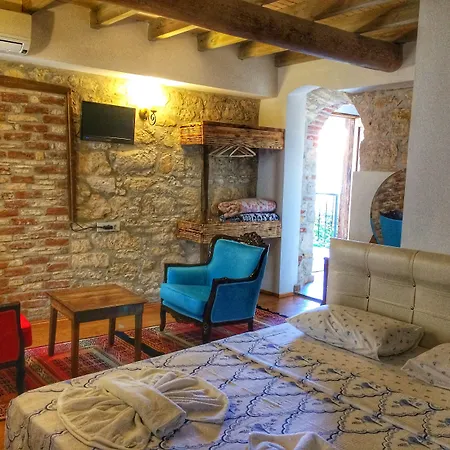בית הארחה Parmis Boutique House