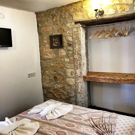בית הארחה Parmis Boutique House