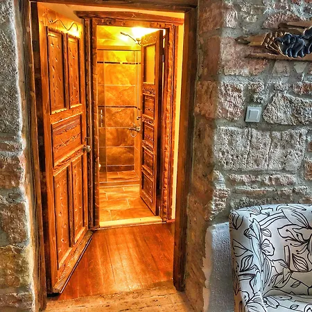 Parmis Boutique House Konukevi 3*