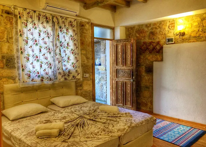 Parmis Boutique House Affittacamere